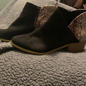 Women’s ankle boots!